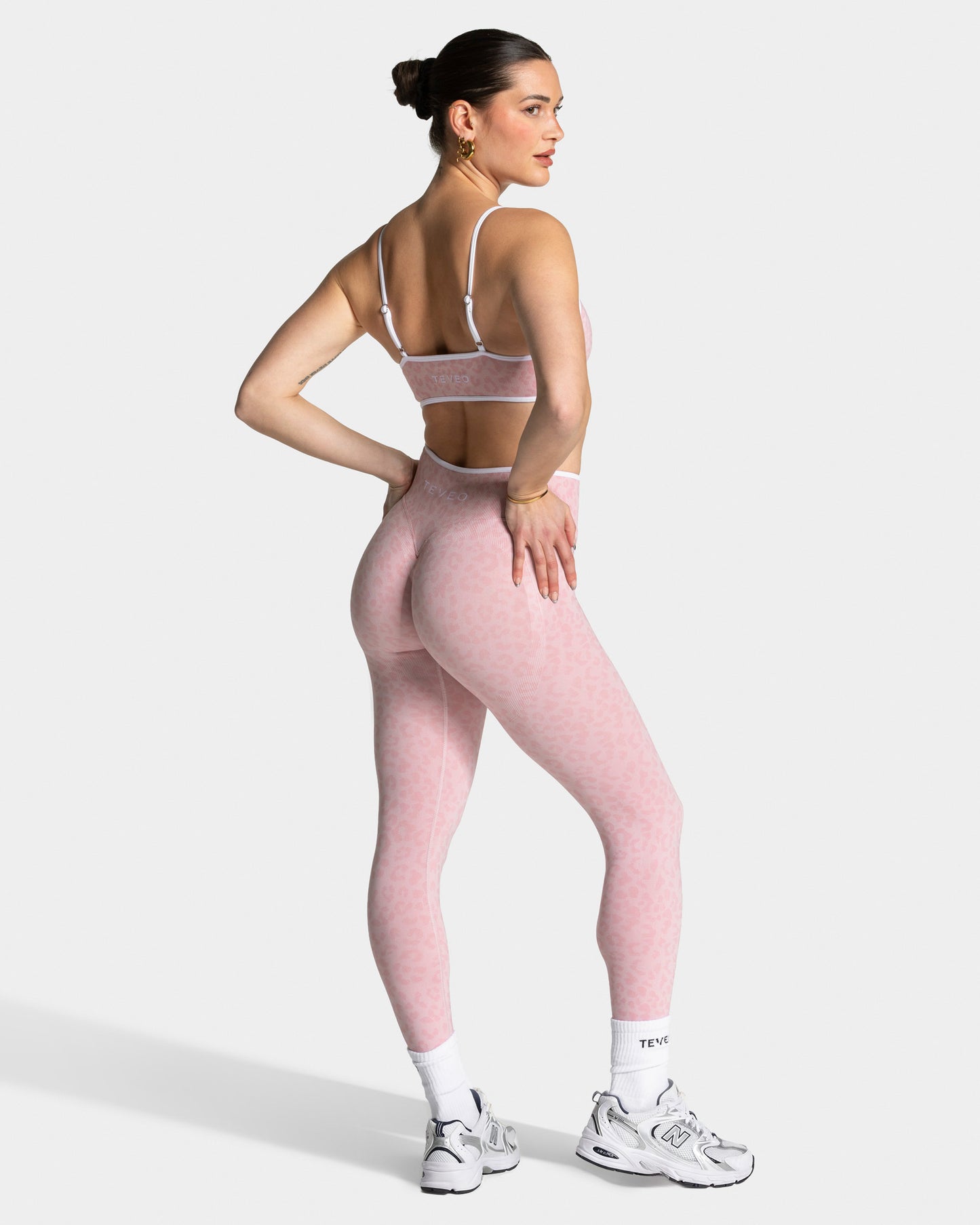 Contrastline Sculpt Scrunch Leggings ‘Light Pink Leopard Print’