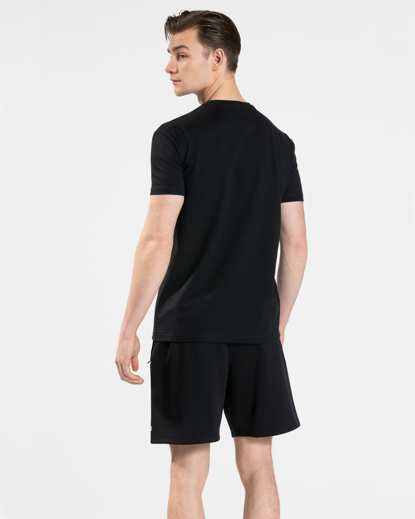 Arrival Fitted T-Shirt ‘Black’