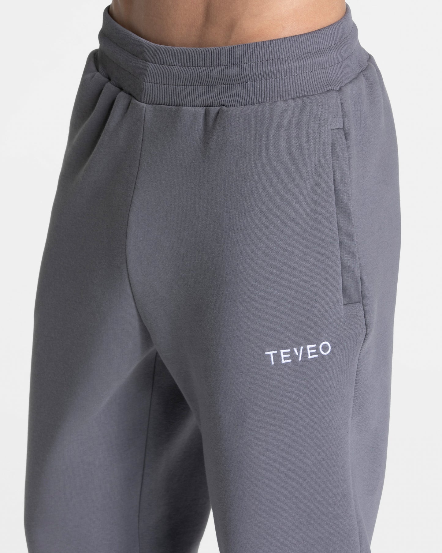 Arrival Joggers ‘Graphite’