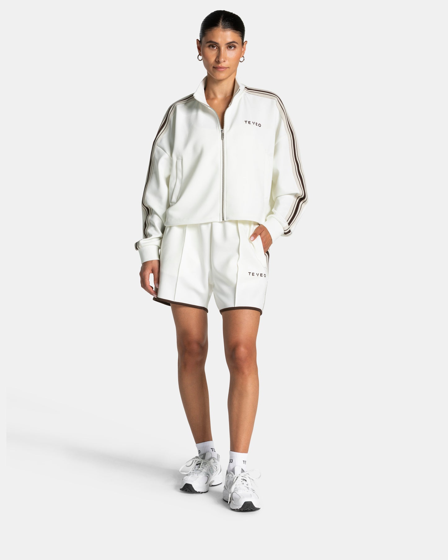 Club Cropped Zip Jacket ‘Off White’