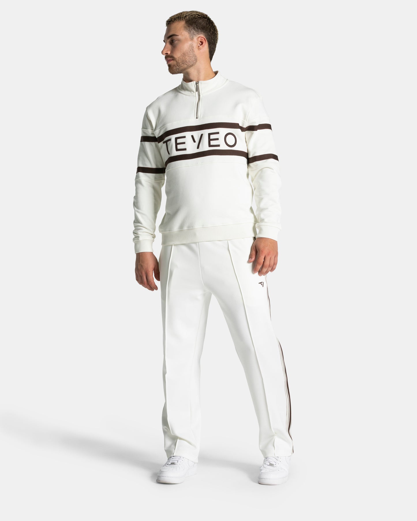 Club Half Zip Sweater ‘Off White – Espresso’