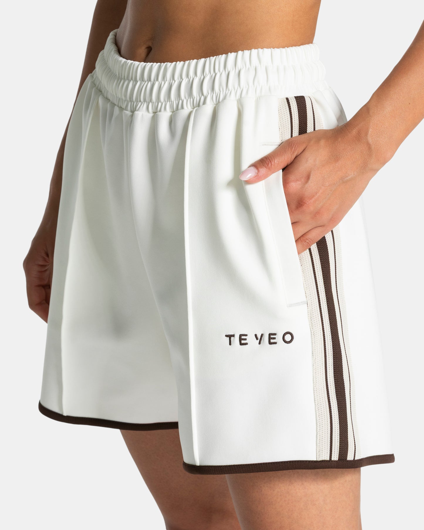 Club Shorts ‘Off White’