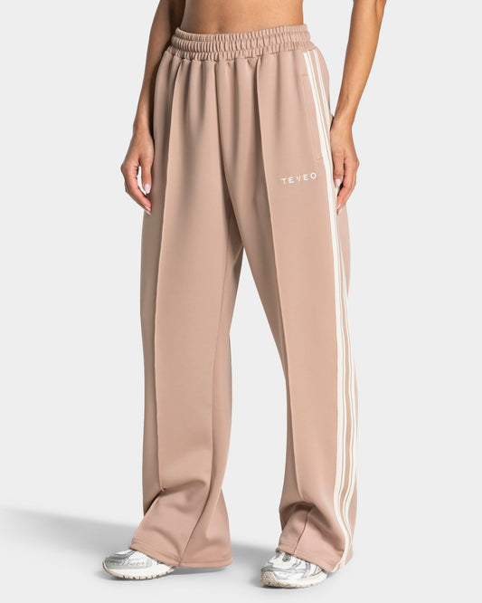 Club Straight Leg Joggers ‘Beige’