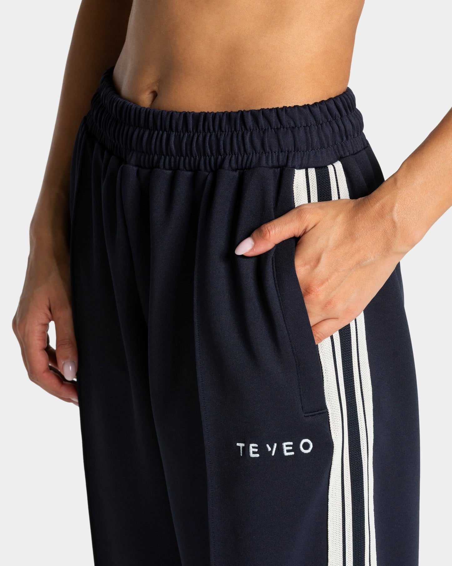 Club Straight Leg Joggers ‘Midnight’