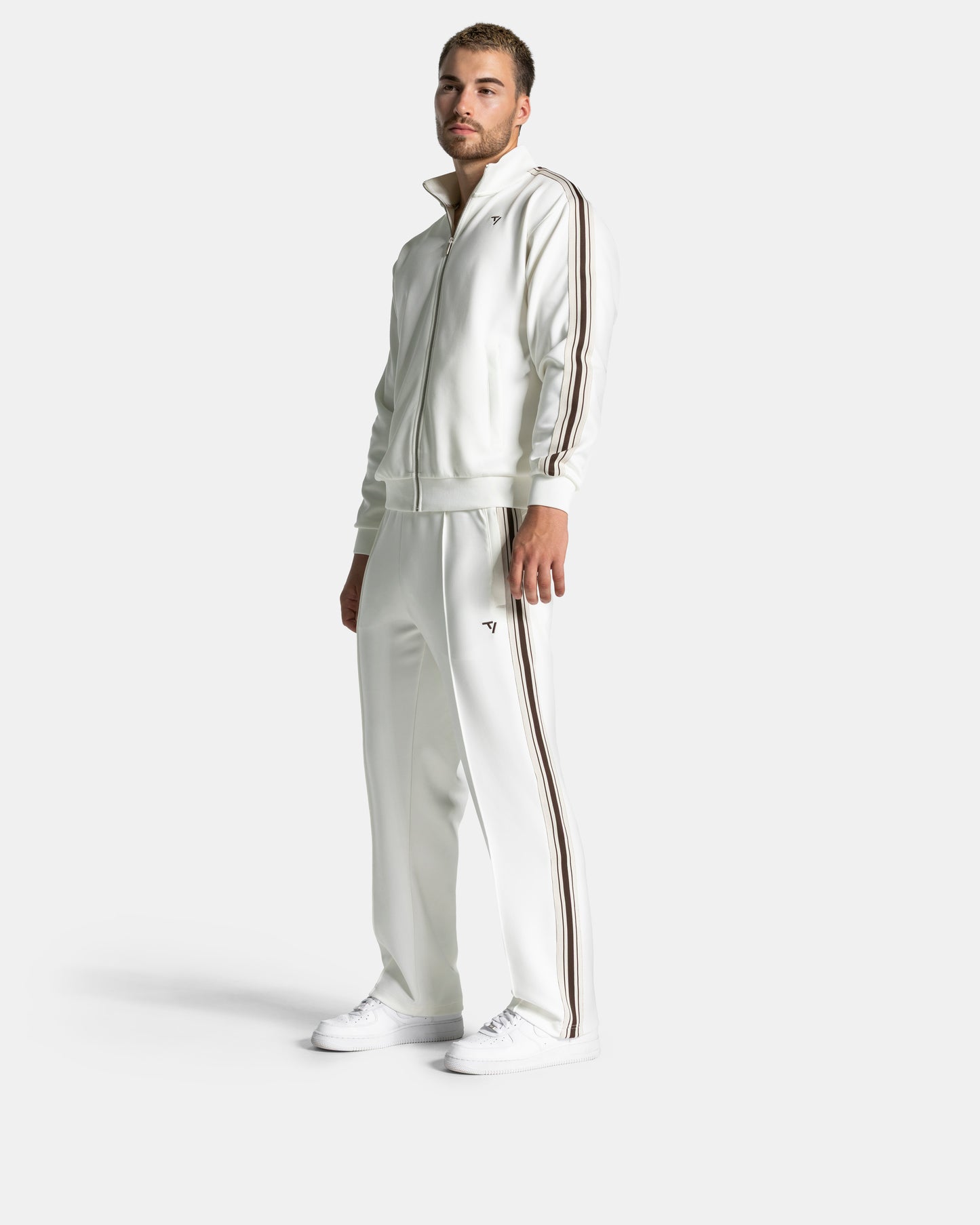 Club Straight Leg Joggers ‘Off White’