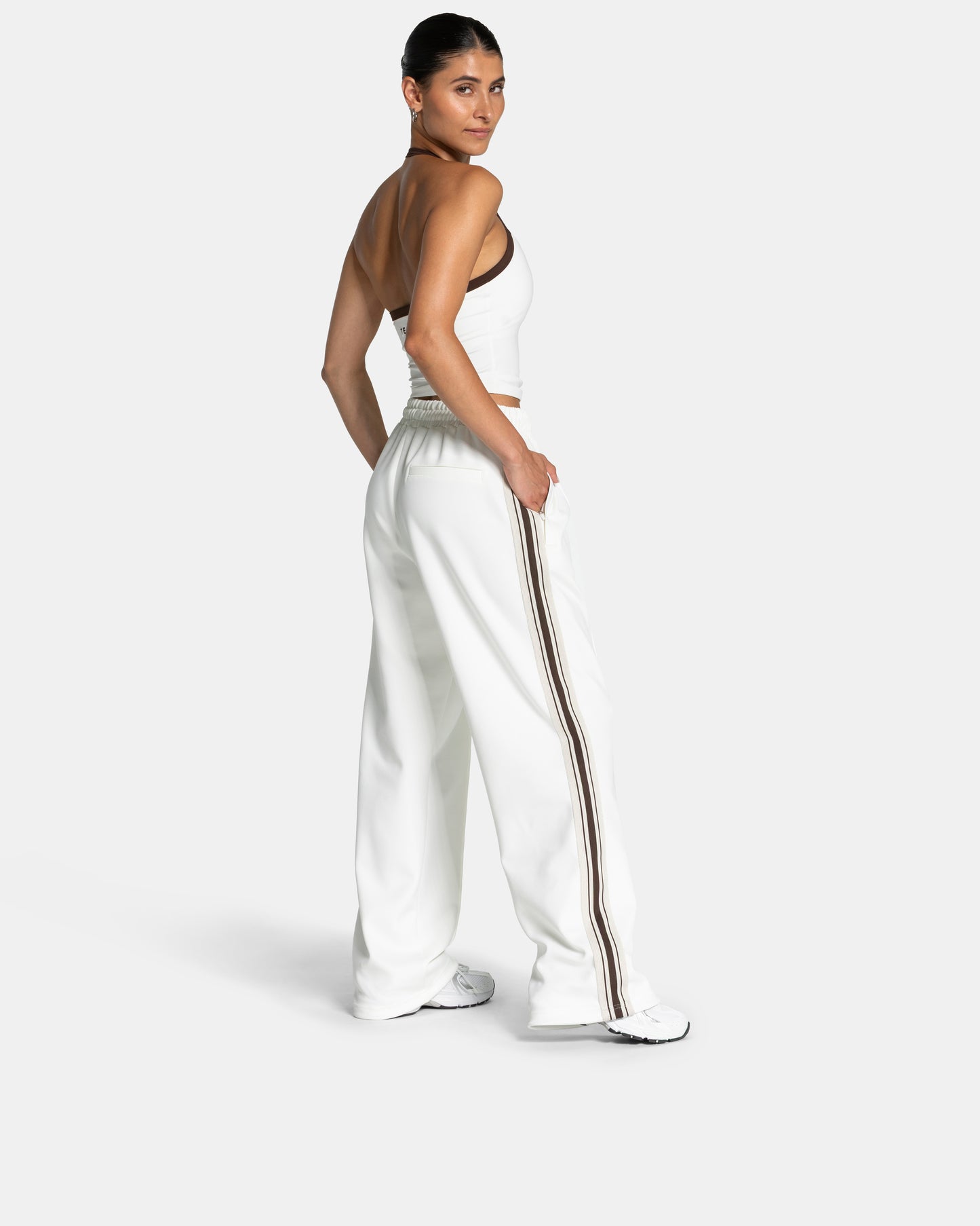 Club Straight Leg Joggers ‘Off White’
