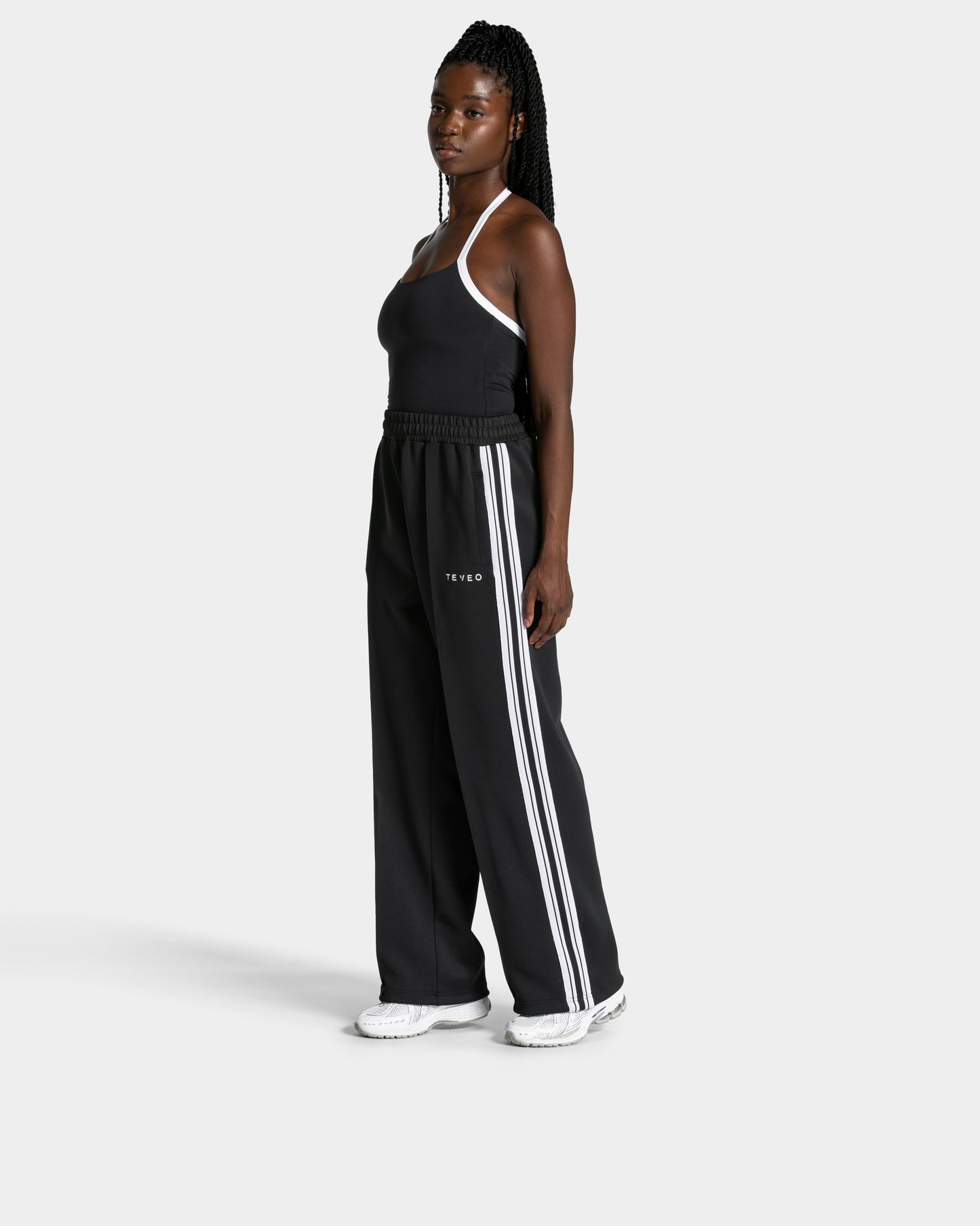 Club Straight Leg Joggers ‘Black’