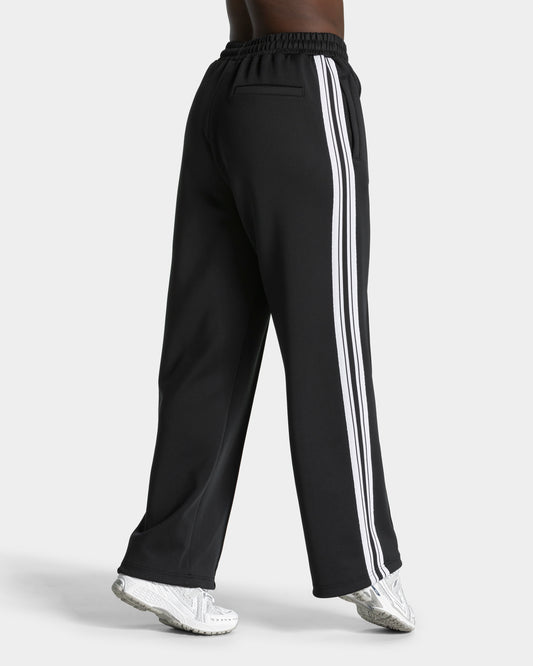 Club Straight Leg Jogger "Schwarz"