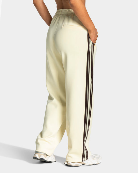 Club Straight Leg Joggers ‘Butter Yellow’