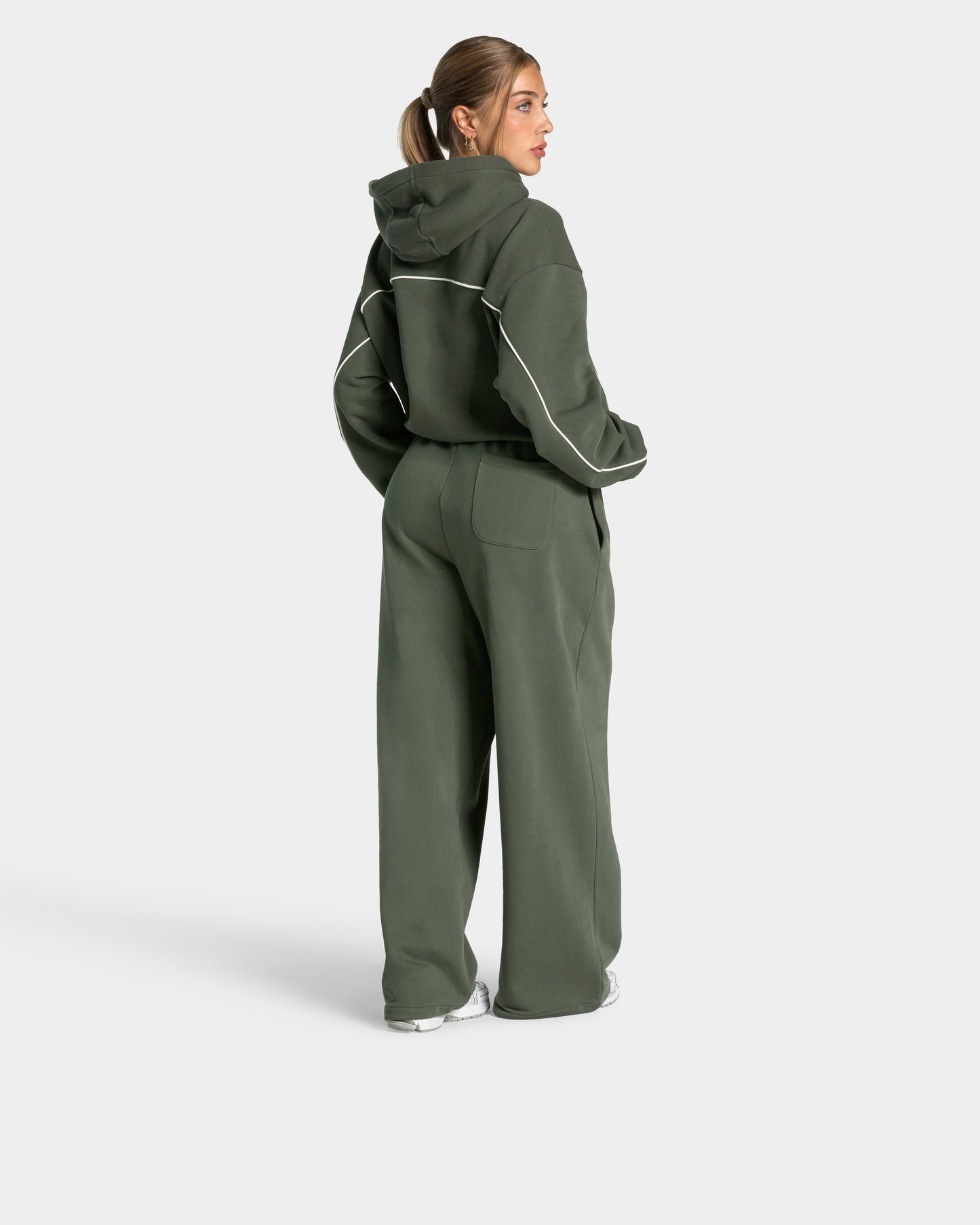 Contrastline Hooded Sweater ‘Khaki’