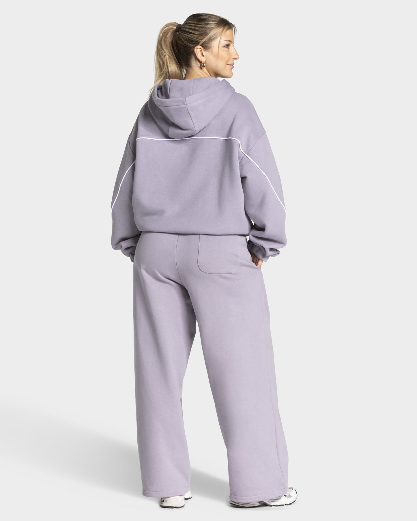 Contrastline Hooded Sweater ‘Lavender’