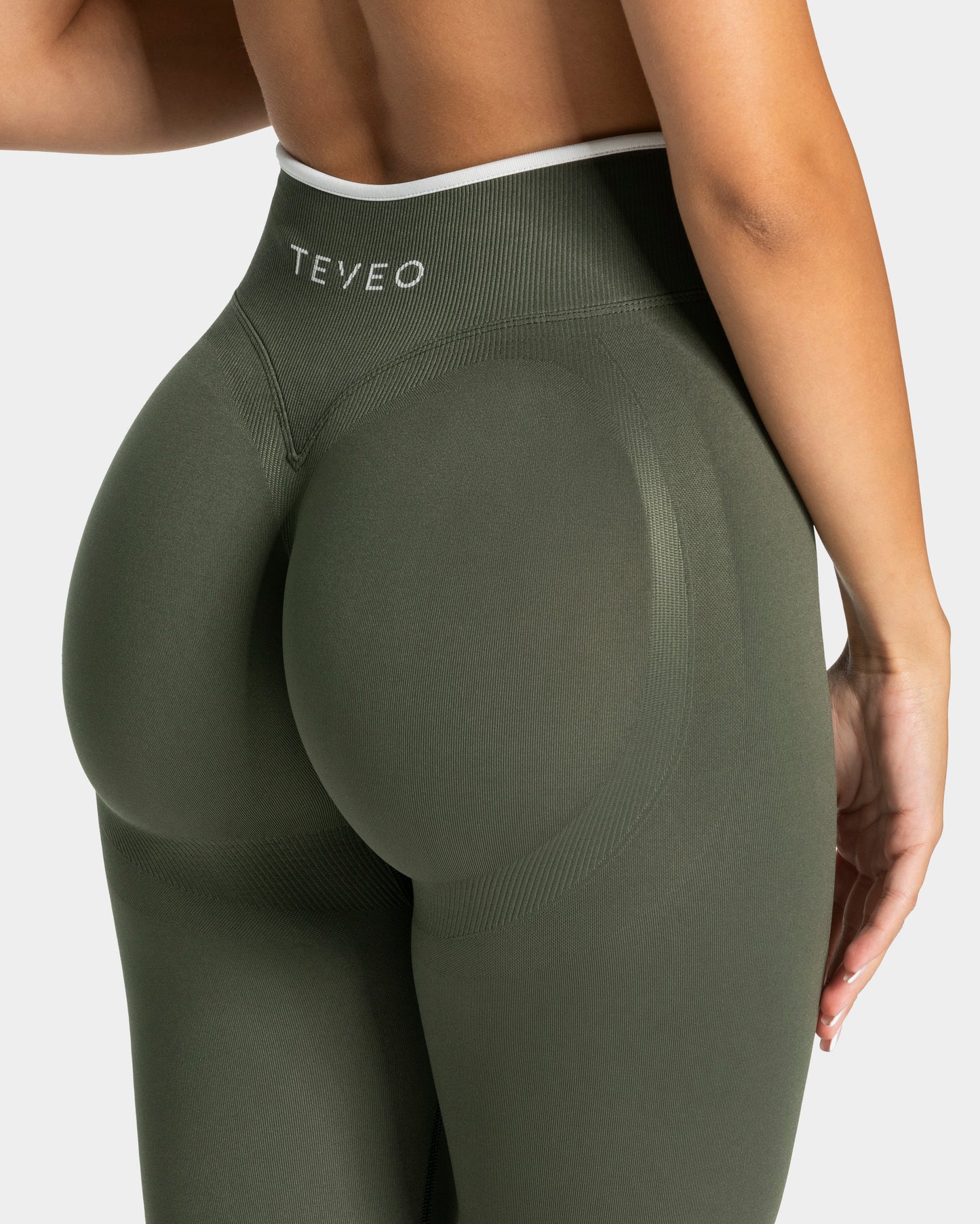 Contrastline Sculpt Scrunch Leggings "Khaki"