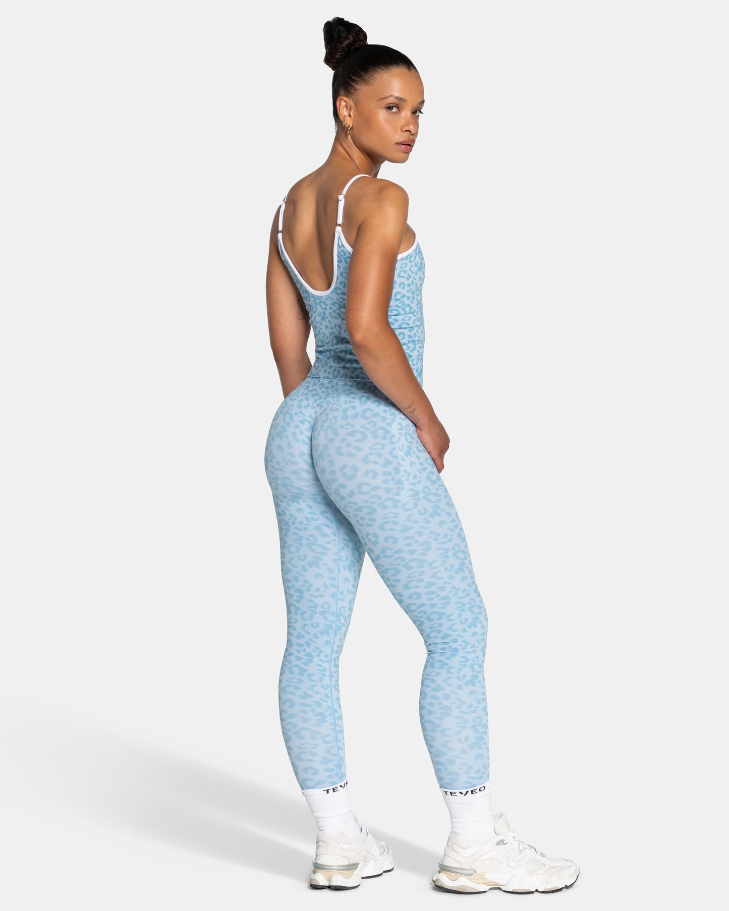 Legginsy Contrastline „Panterka – jasnoniebieski”
