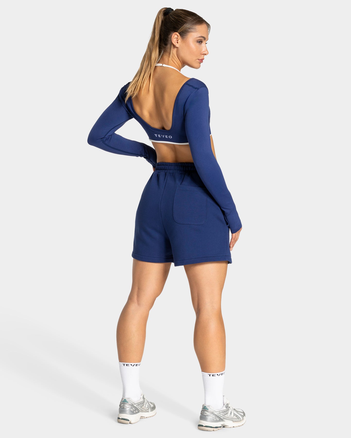 Shorts oversize Contrastline “Indaco”