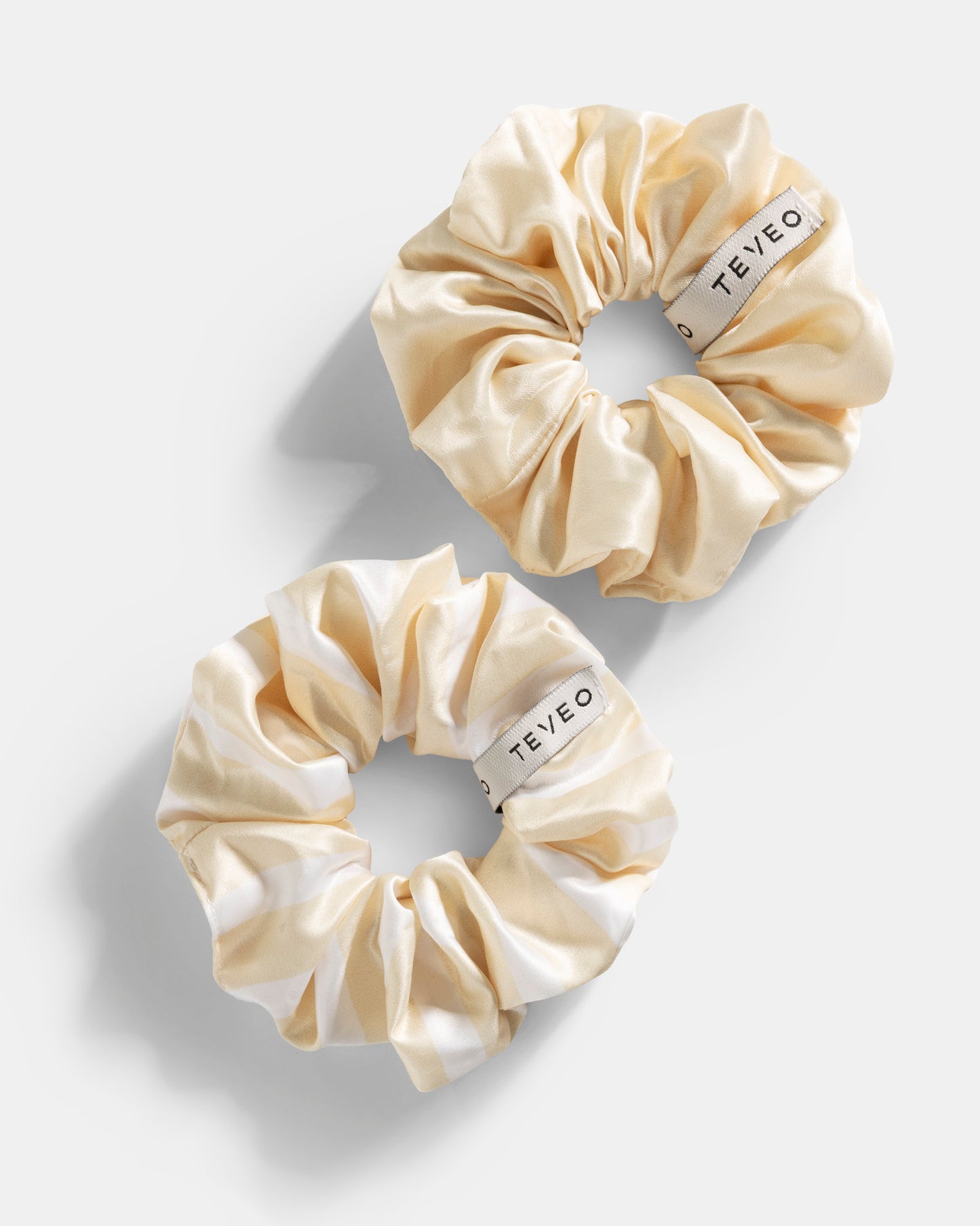 Contrastline Scrunchies (2-Pack) ‘Butter Yellow / Stripe’