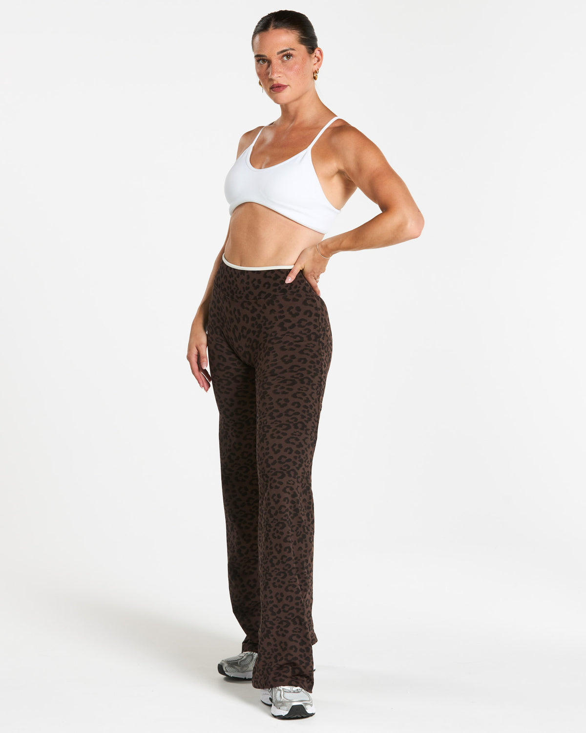 Contrastline Sculpt Scrunch Straight Leg Pants Regular "Leo Espresso"