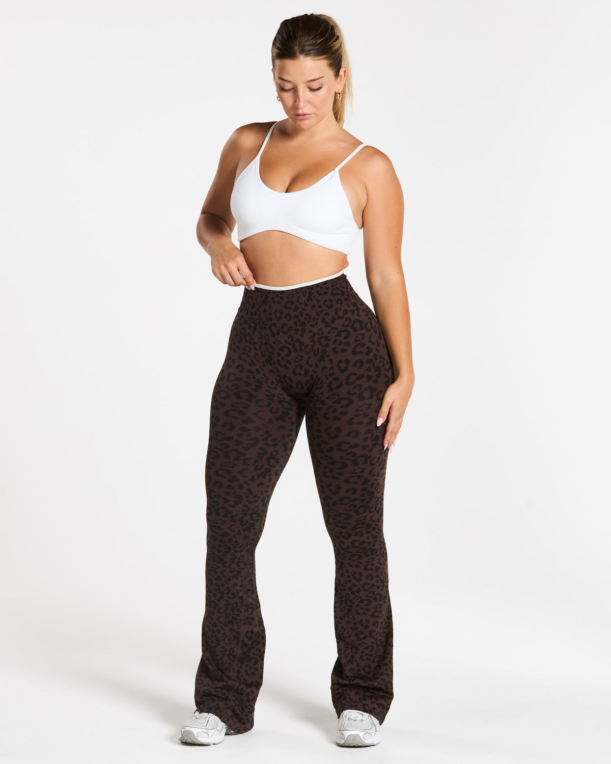 Contrastline Sculpt Scrunch Flared Leggings – Tall ‘Espresso Leopard’