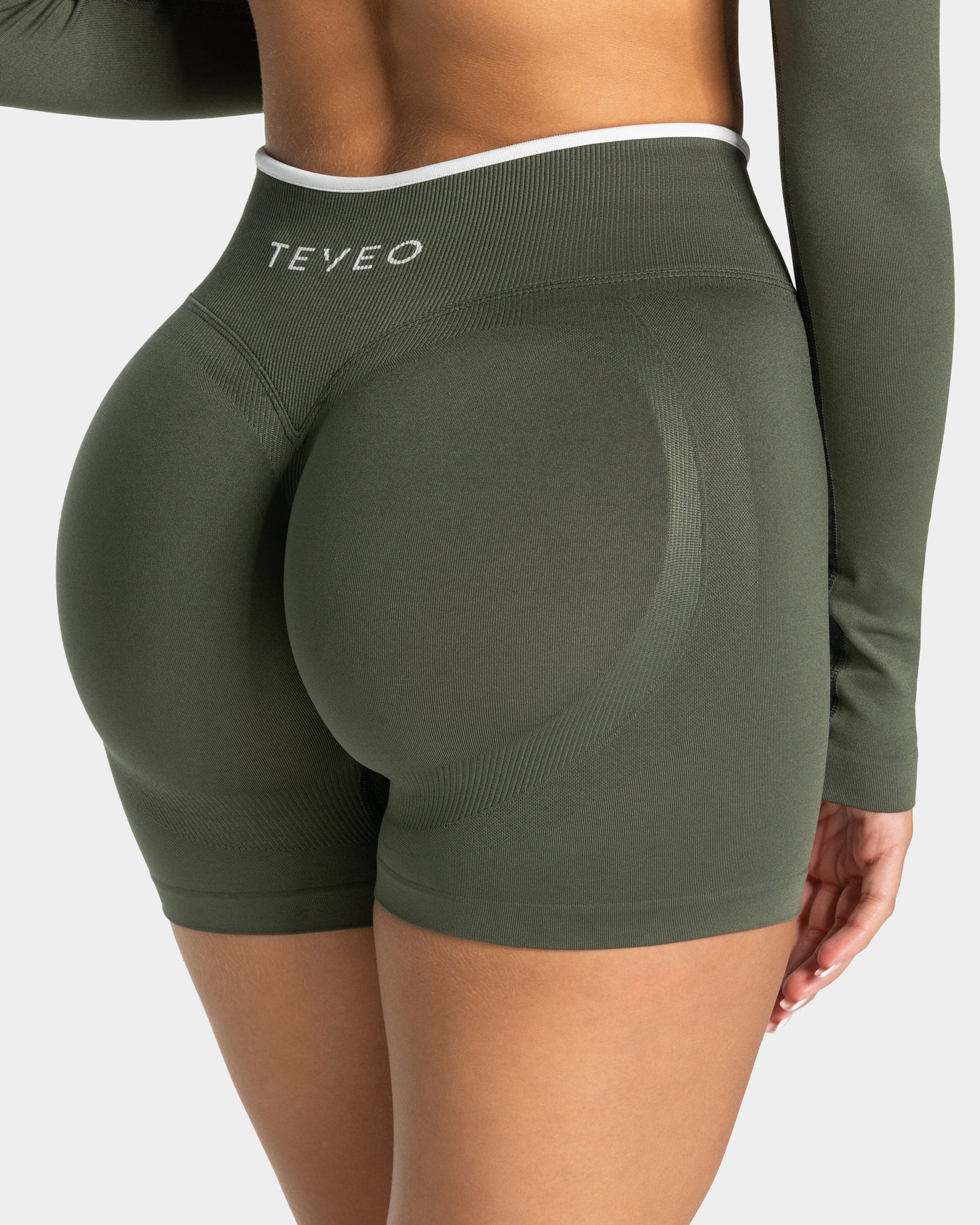 Shorts Contrastline Sculpt Scrunch «caqui»