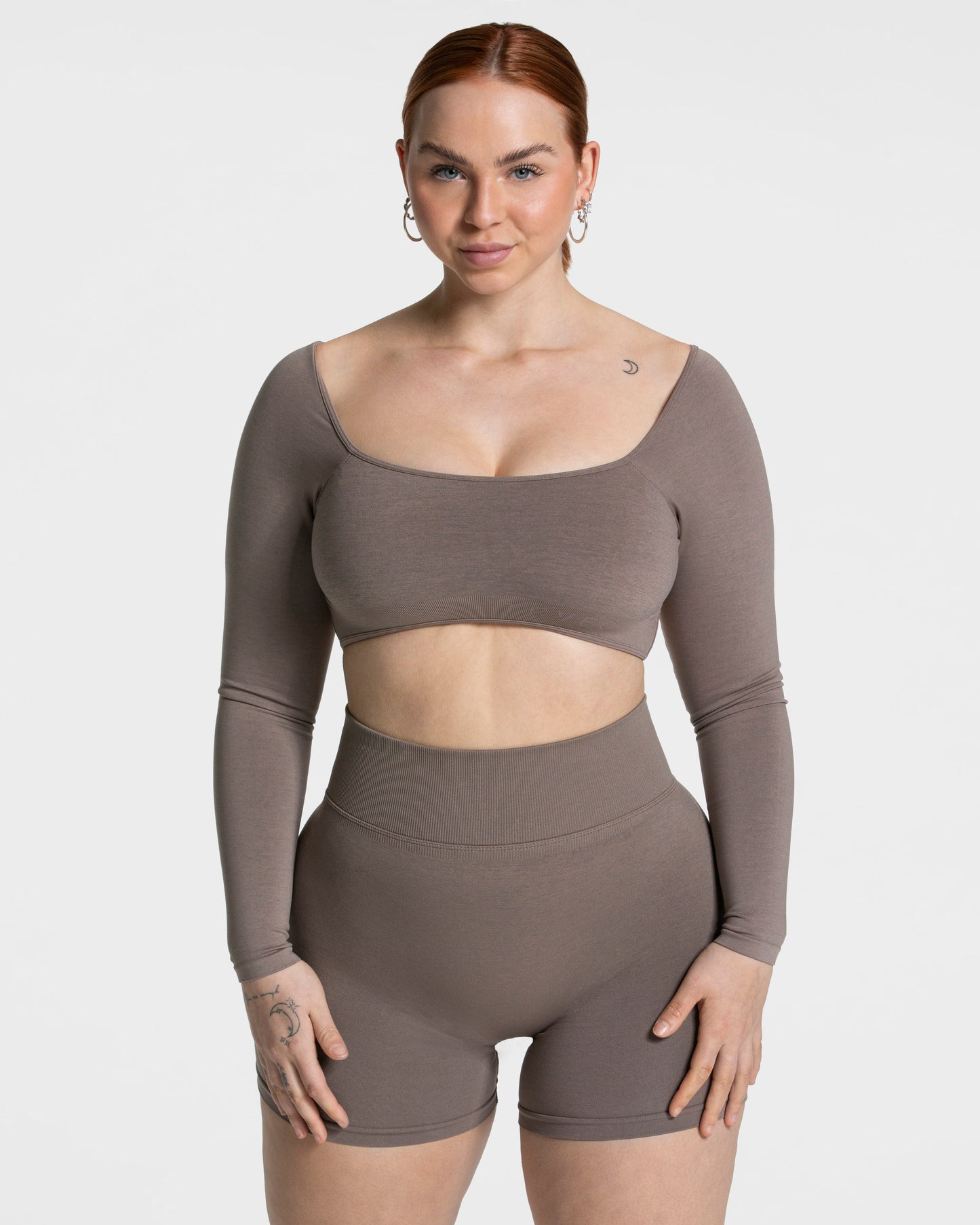 Femme Backless Longsleeve ‘Mocha’