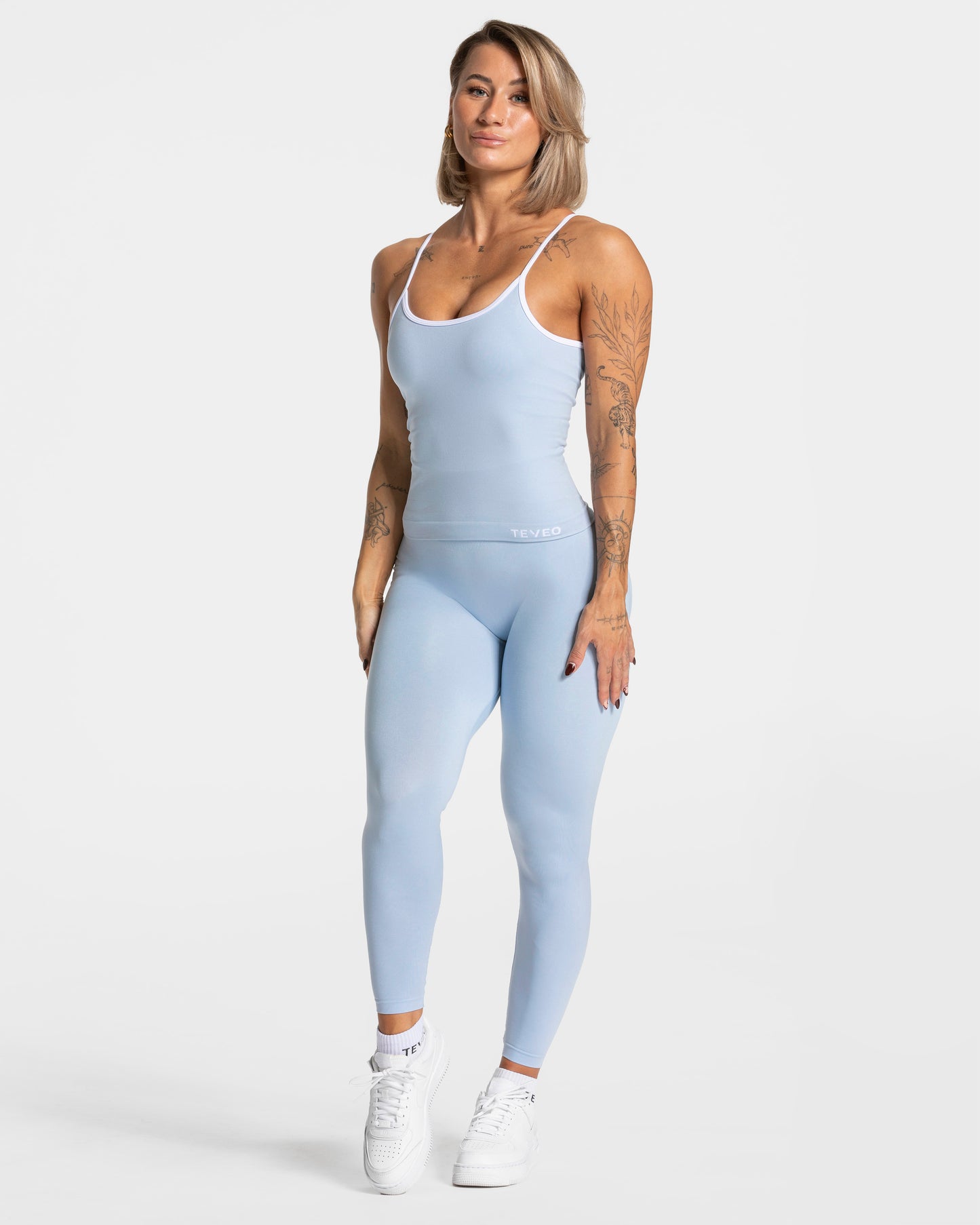 Top Contrastline Cami „Jasnoniebieski”