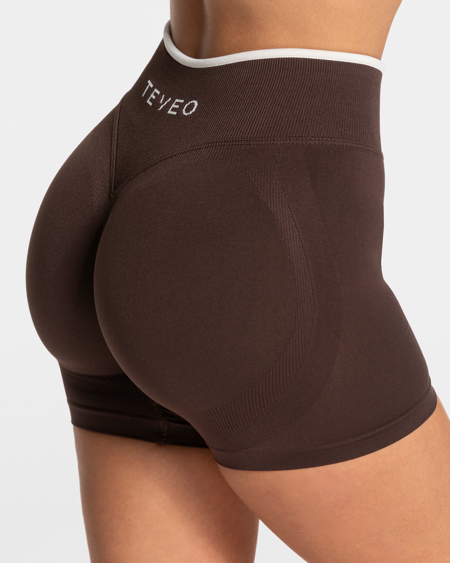 Contrastline Sculpt Scrunch Shorts ‘Espresso’