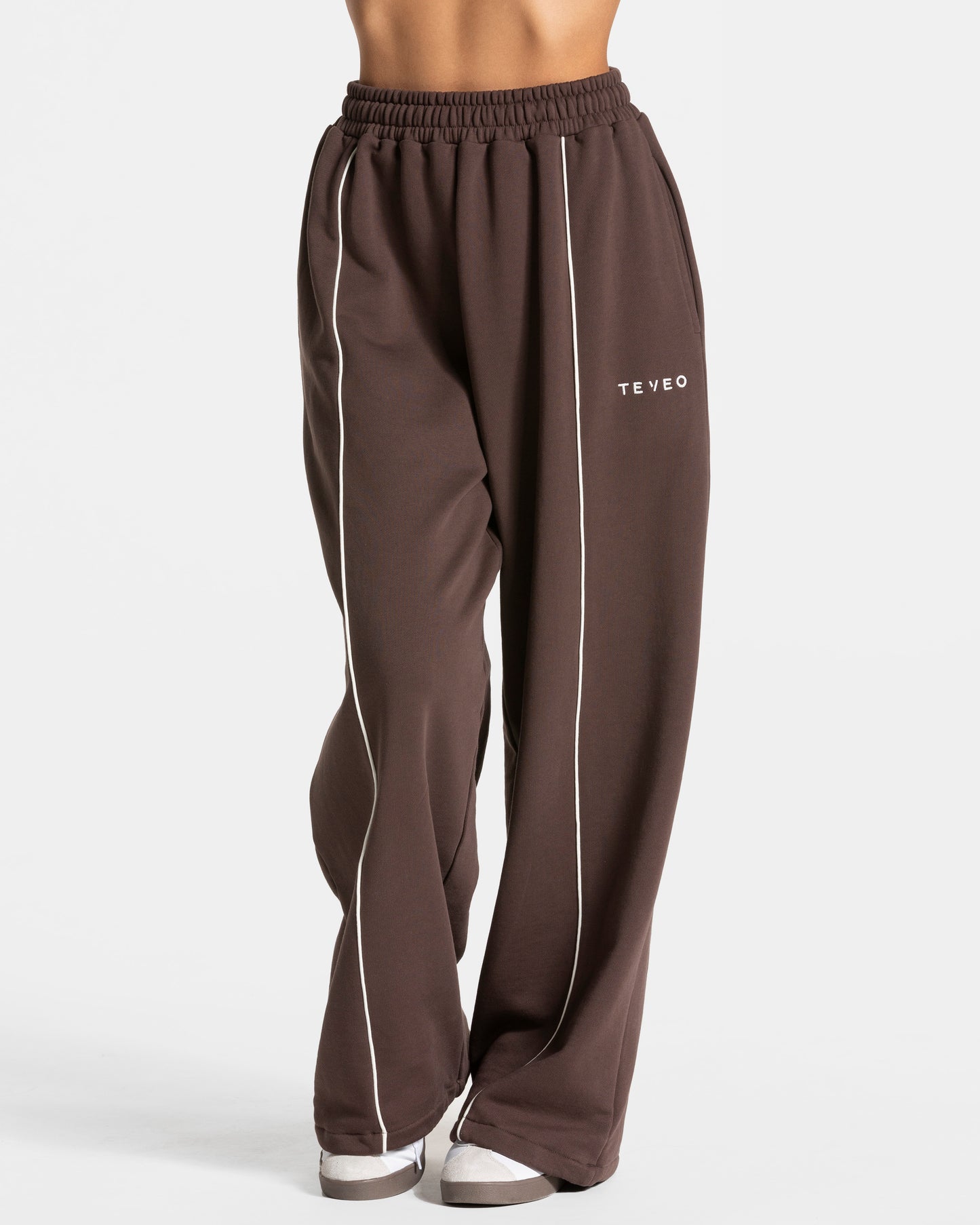 Contrastline Wide Leg Joggers ‘Espresso’