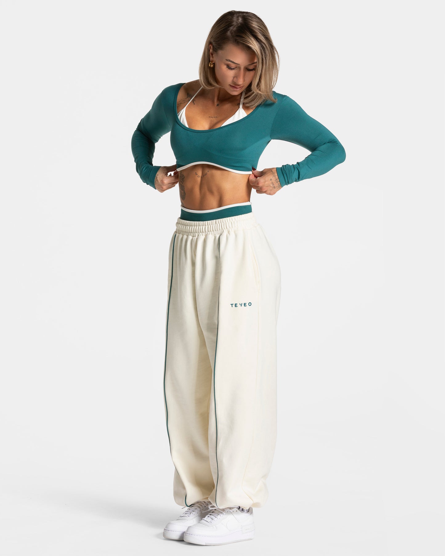 Contrastline Wide Leg Joggers ‘Off White’