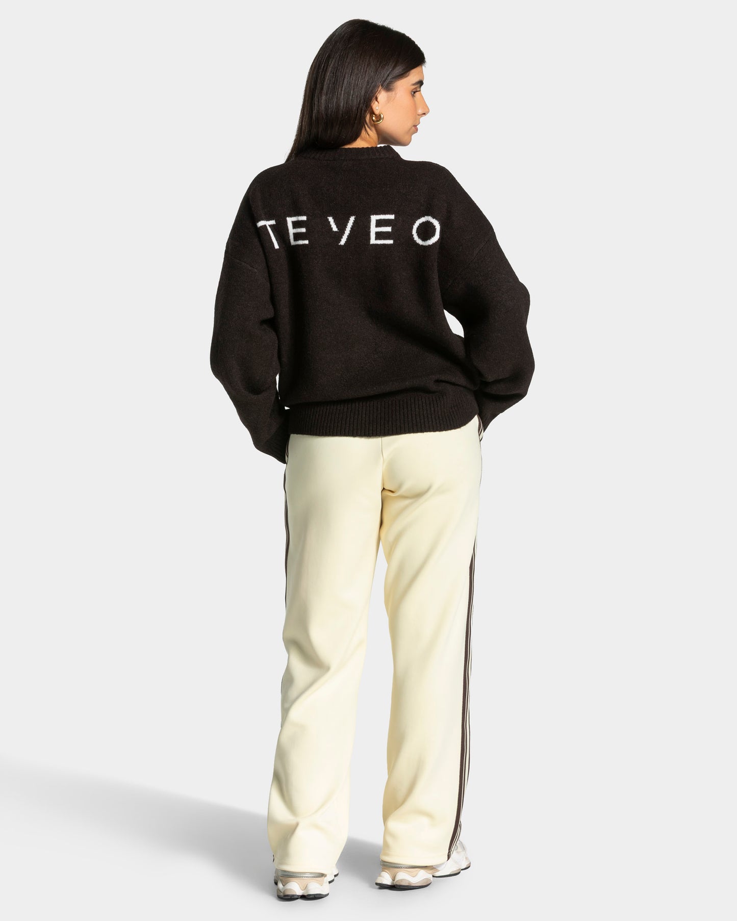 Knit Sweater ‘Dark Chocolate’