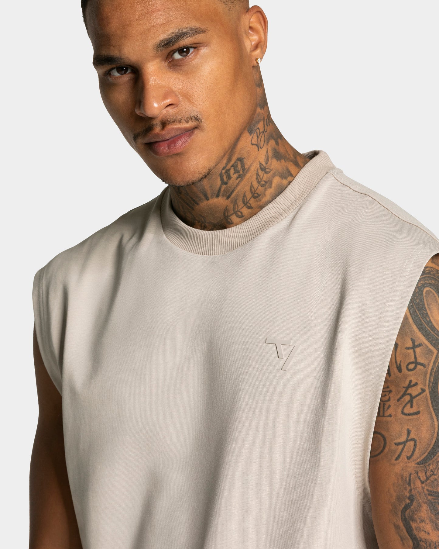 Camiseta sin mangas oversize Contrastline «crema»