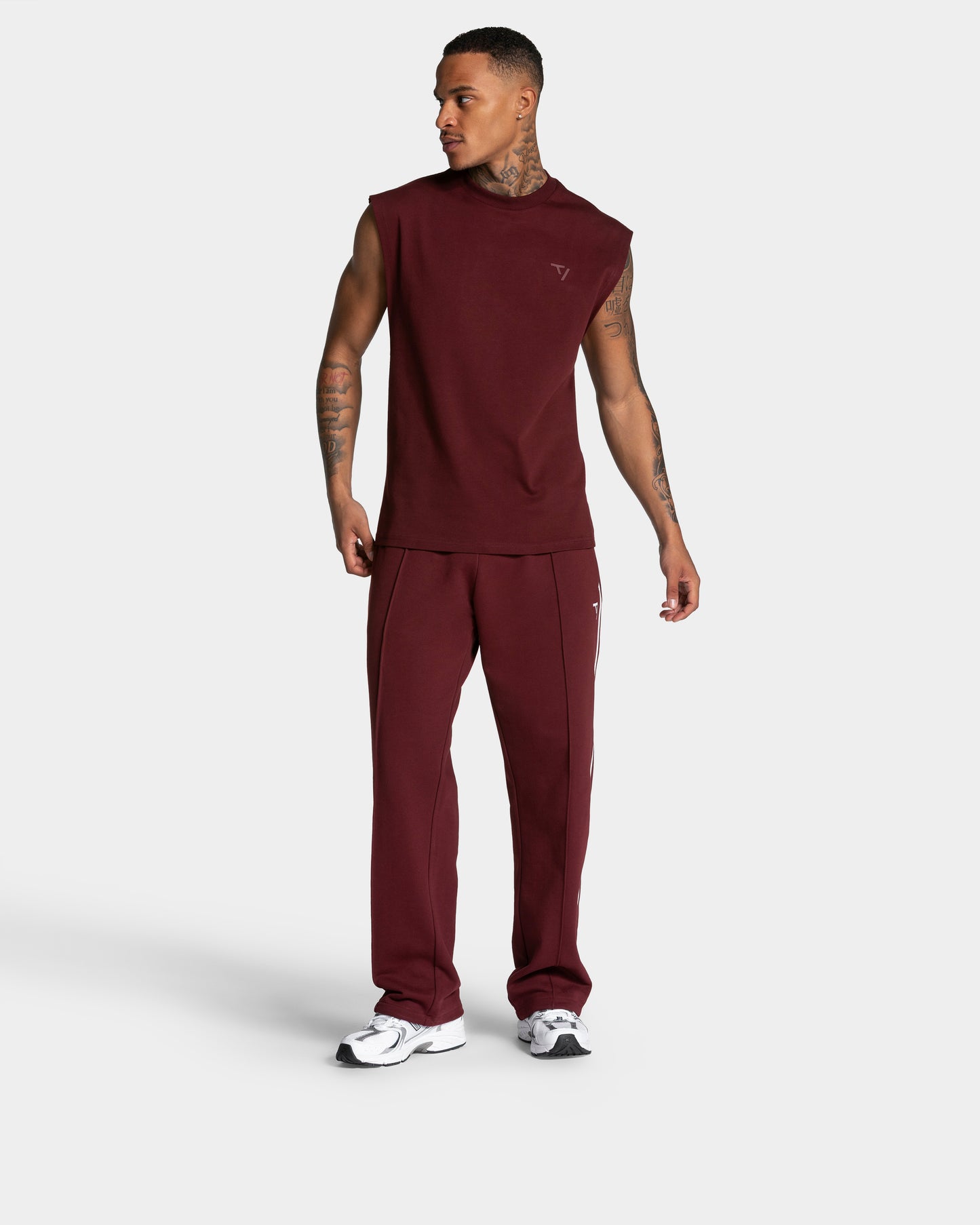Contrastline Straight Leg Joggers ‘Burgundy’