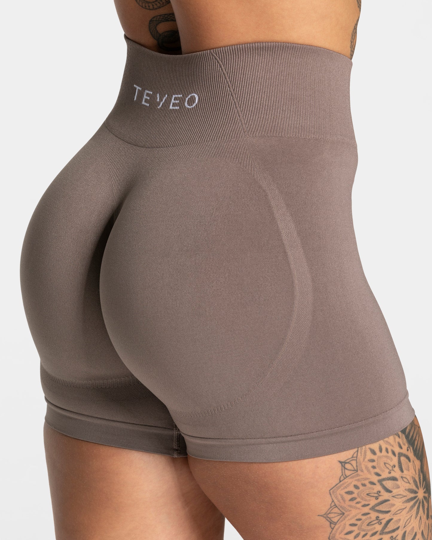 Pure Covert Scrunch Shorts ‘Mocha’