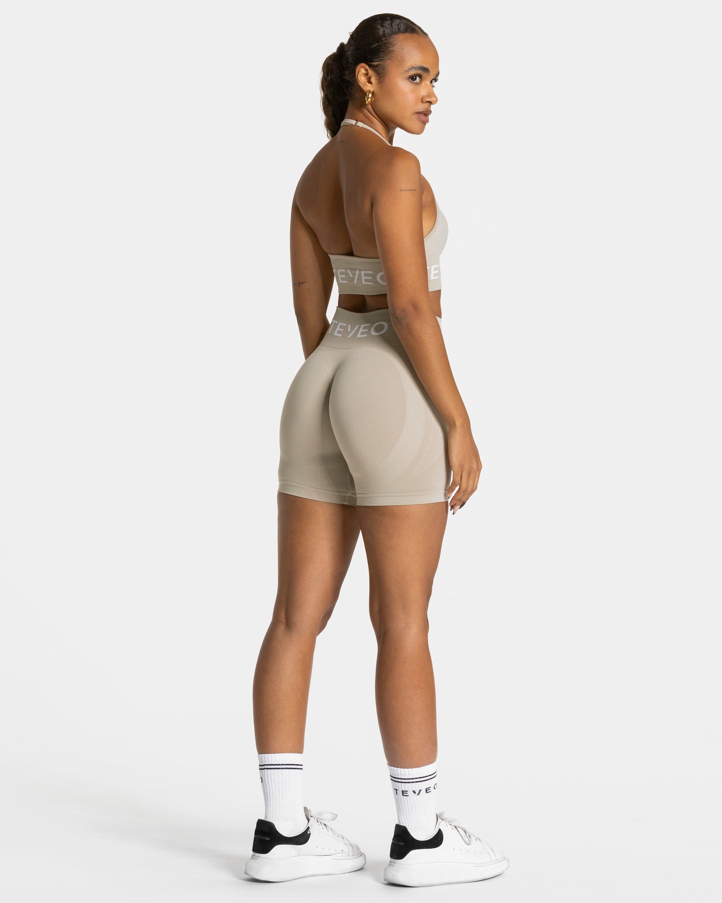 Signature Covert Scrunch Shorts ‘Latte’