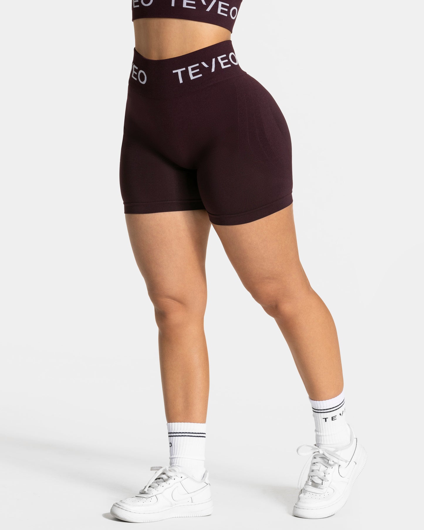 Signature Covert Scrunch Shorts ‘Merlot’