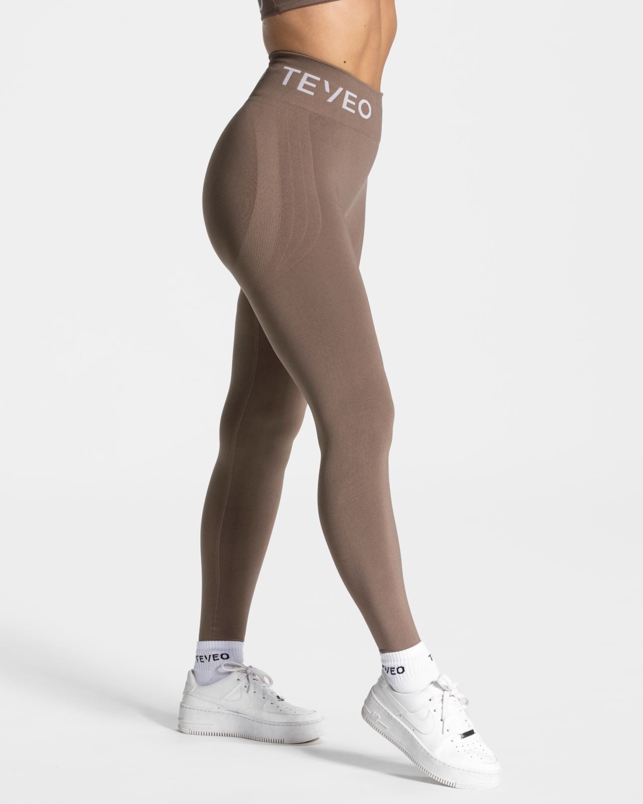 ё BIOTOPvelour leggings完売品 Signature Covert Scrunch Leggings 'Mocha'