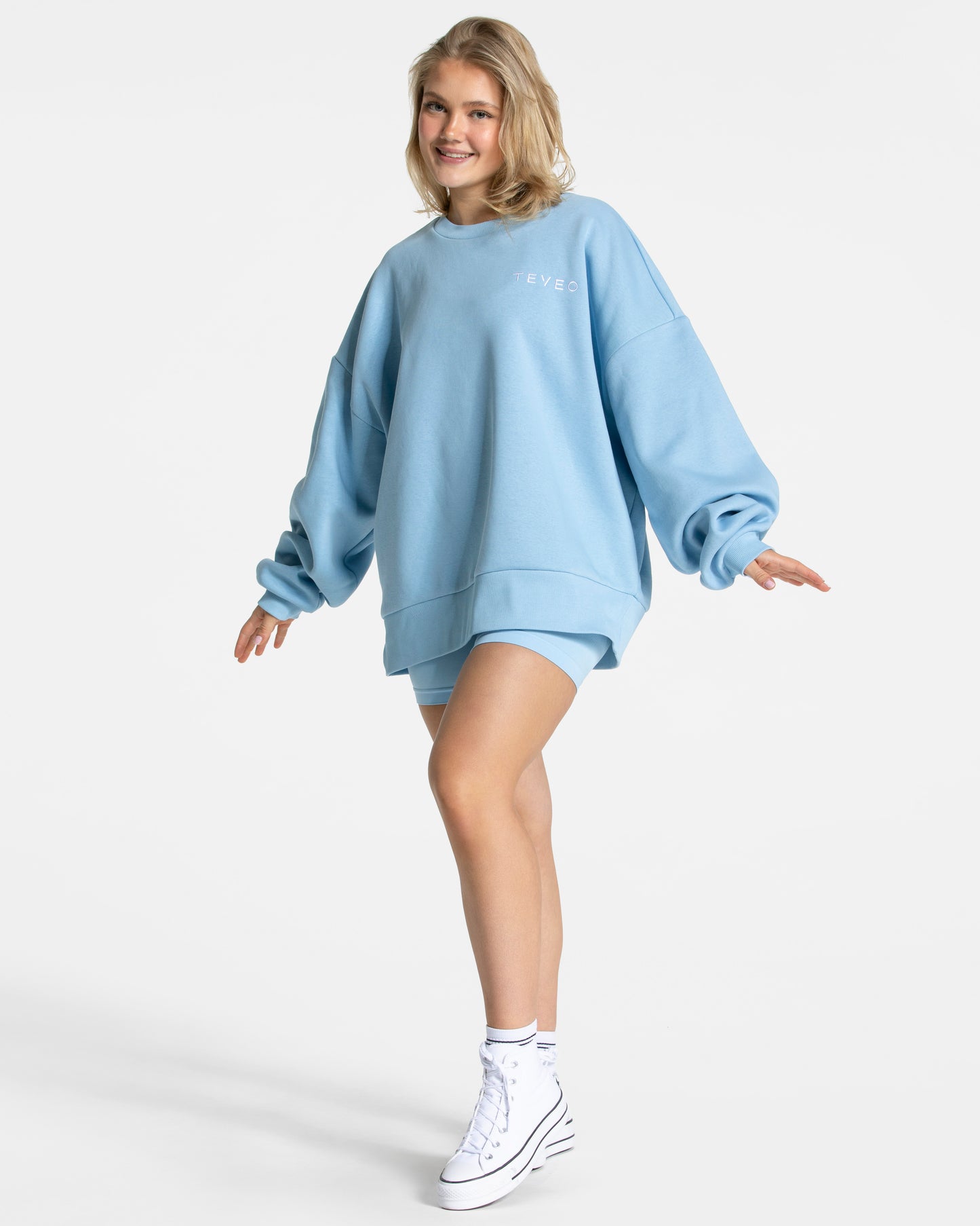 Signature Oversized Sweater ‘Ice Blue’