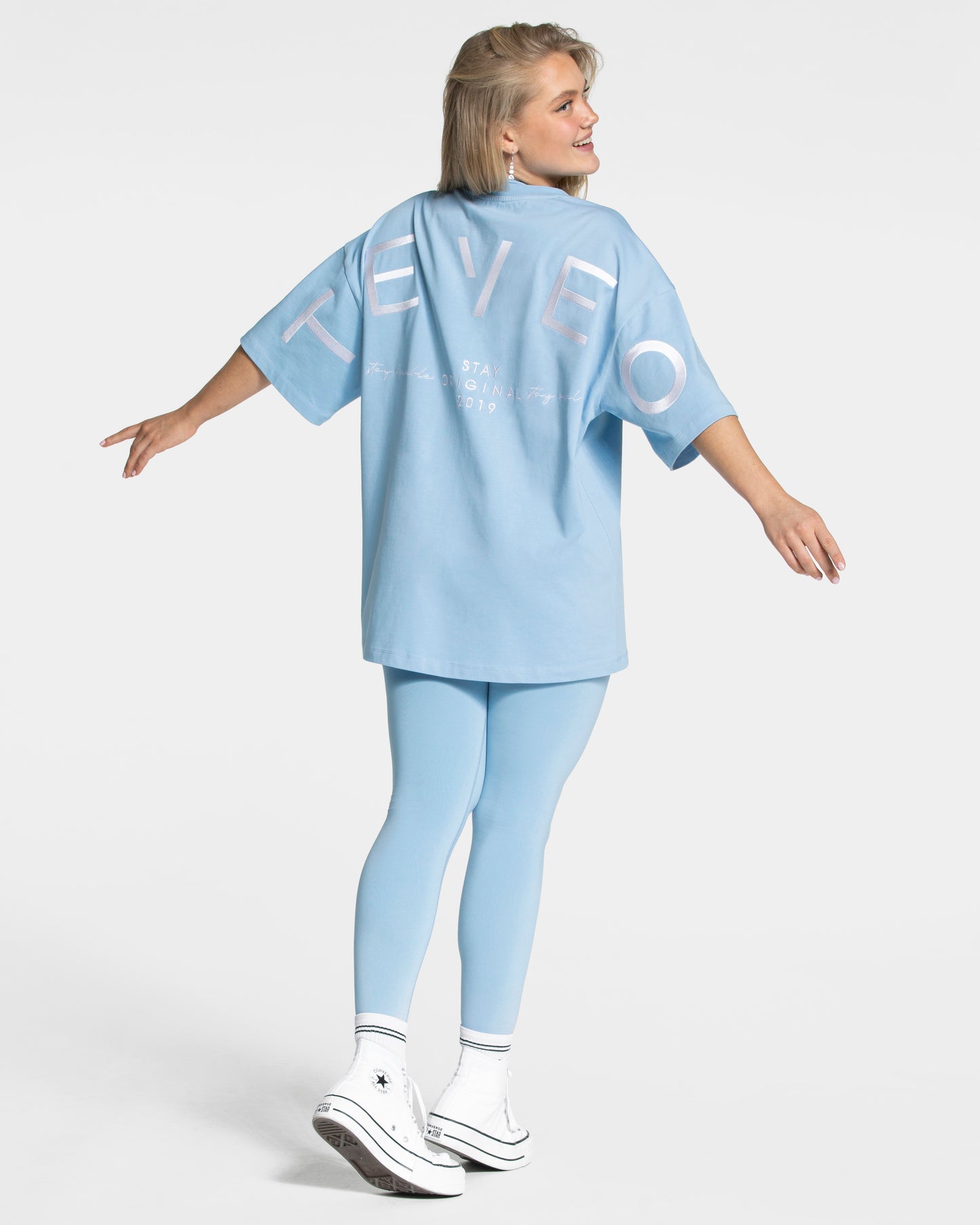 Signature Oversized T-Shirt ‘Ice Blue’