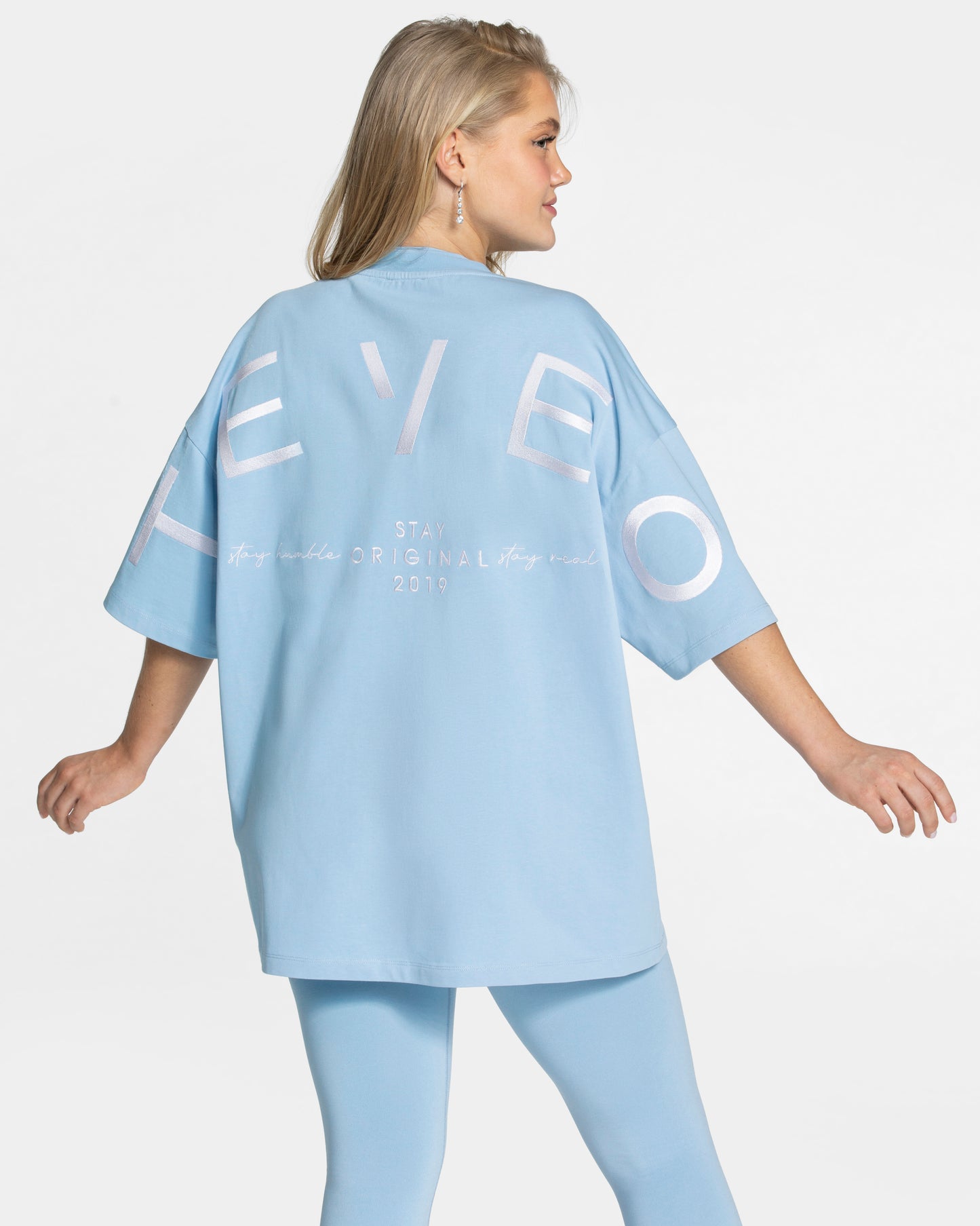 Signature Oversized T-Shirt ‘Ice Blue’