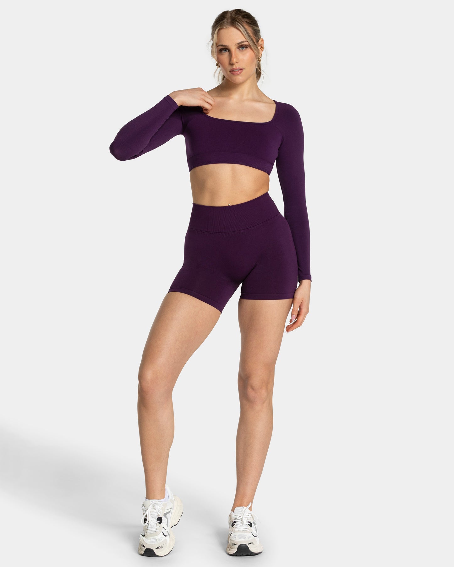 Femme Backless Longsleeve ‘Aubergine’