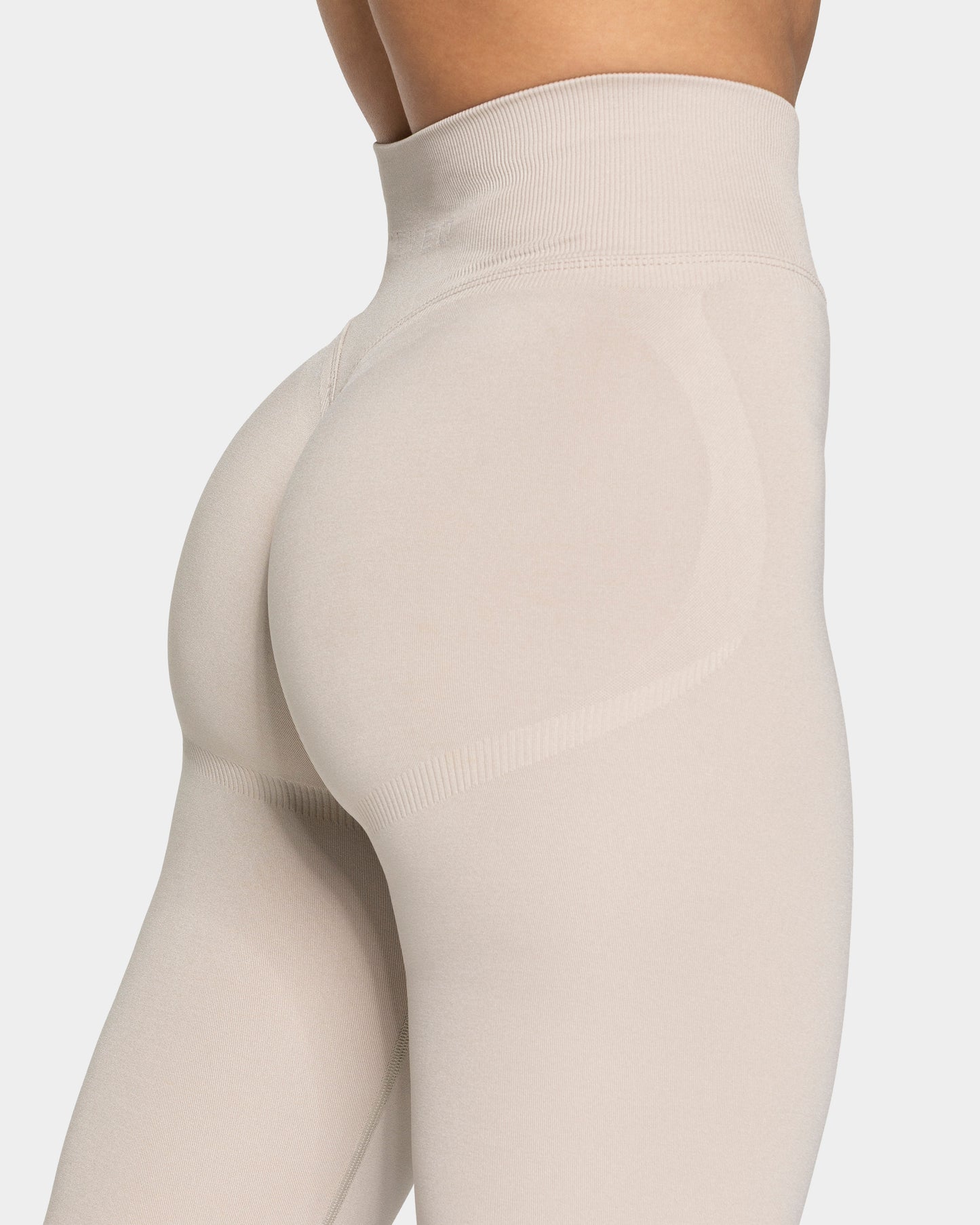 Femme Sculpt Scrunch Leggings ‘Cream’