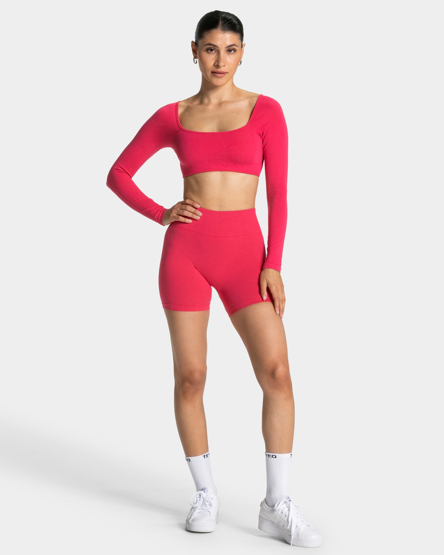 Femme Backless Long Sleeve ‘Berry’