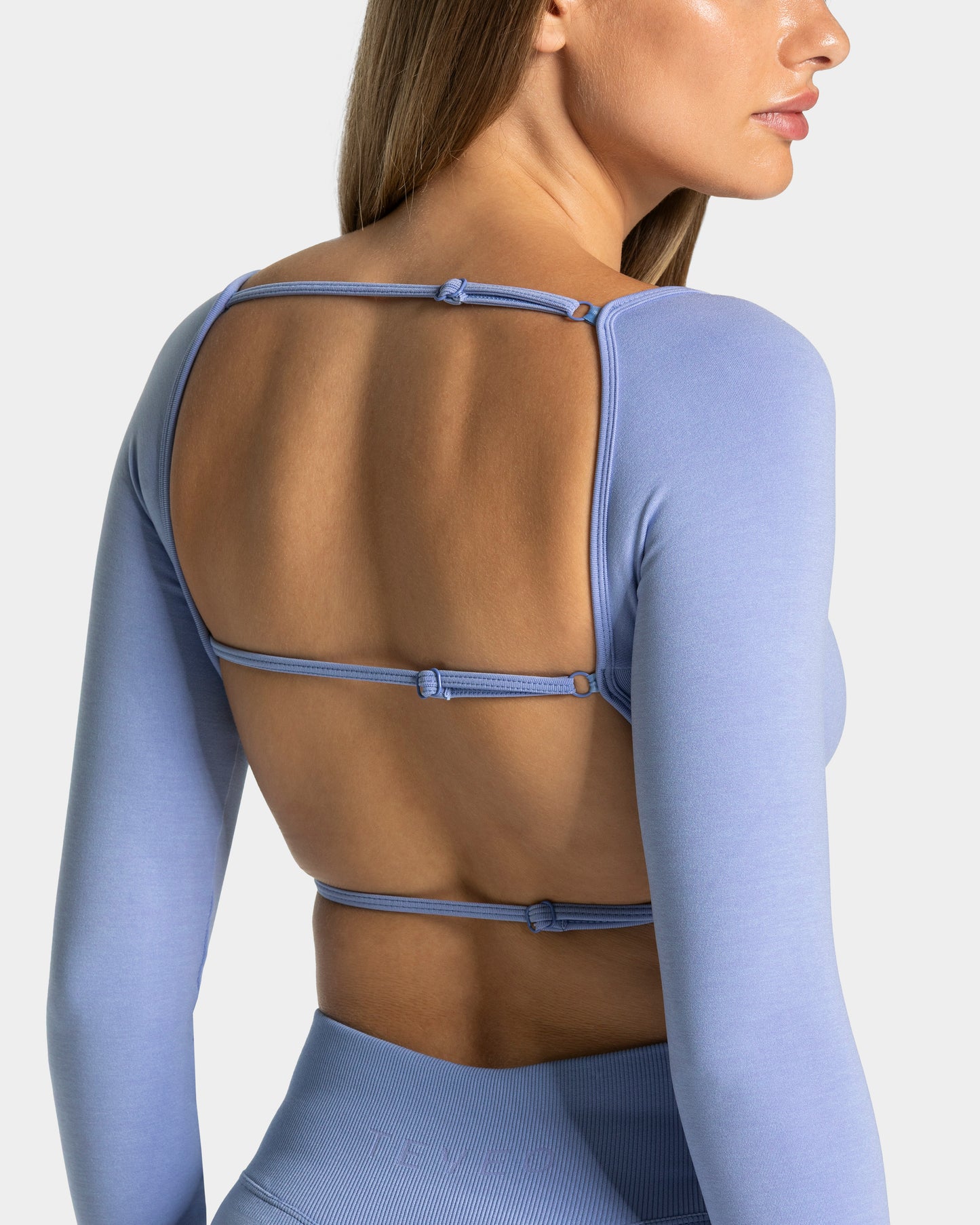 Femme Backless Long Sleeve ‘Frozen’