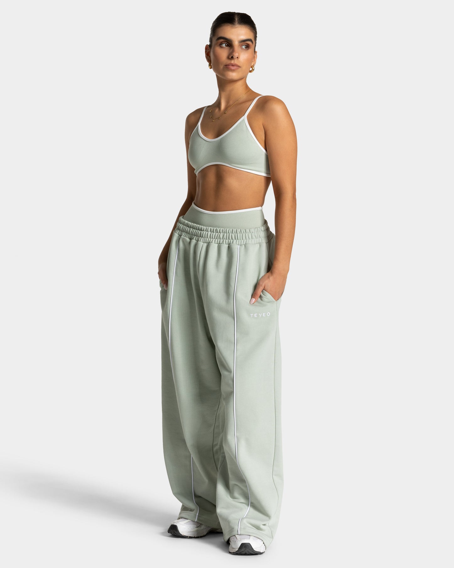 Contrastline Wide Leg Joggers ‘Pistachio’