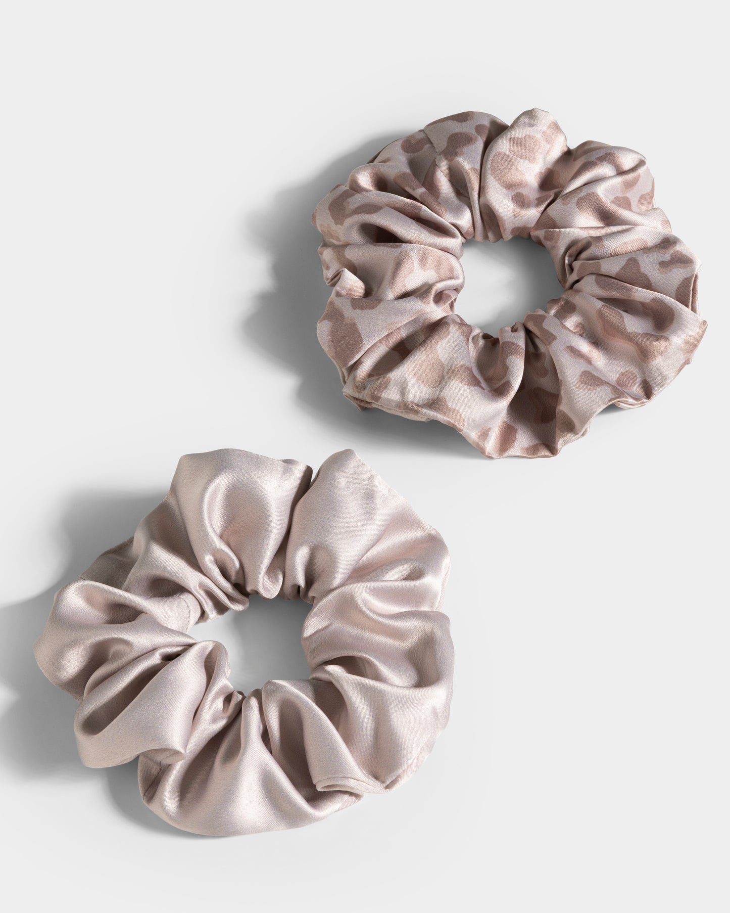 Contrastline Scrunchies (2-Pack) ‘Leopard-Cream’
