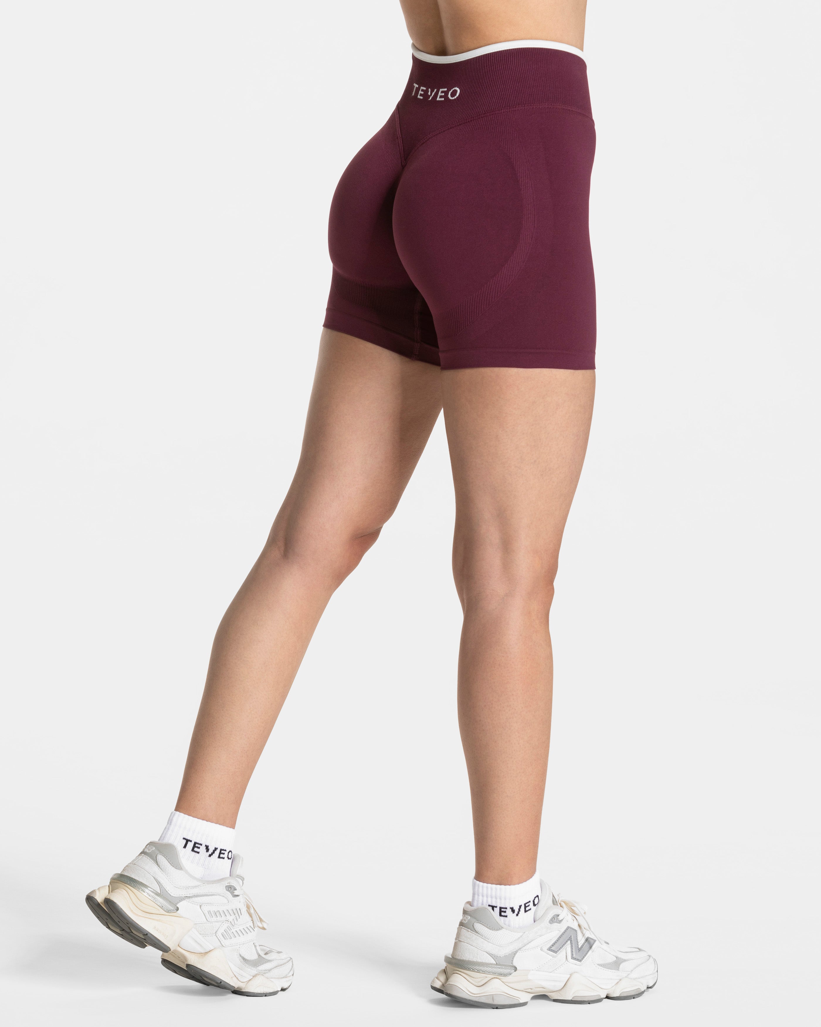 Short Contrastline Sculpt scrunch « prune »