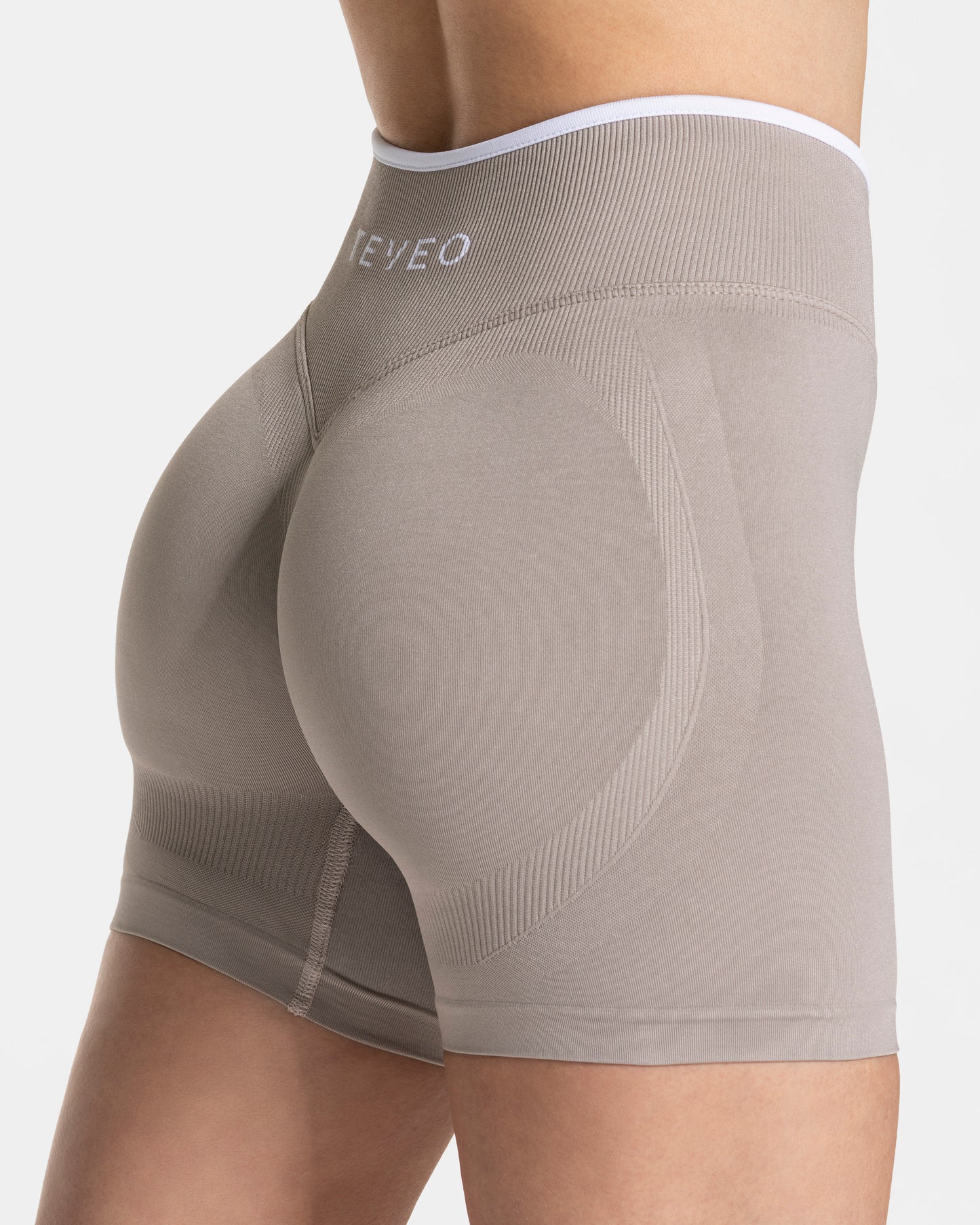 Contrastline Sculpt Scrunch Shorts ‘Stone’