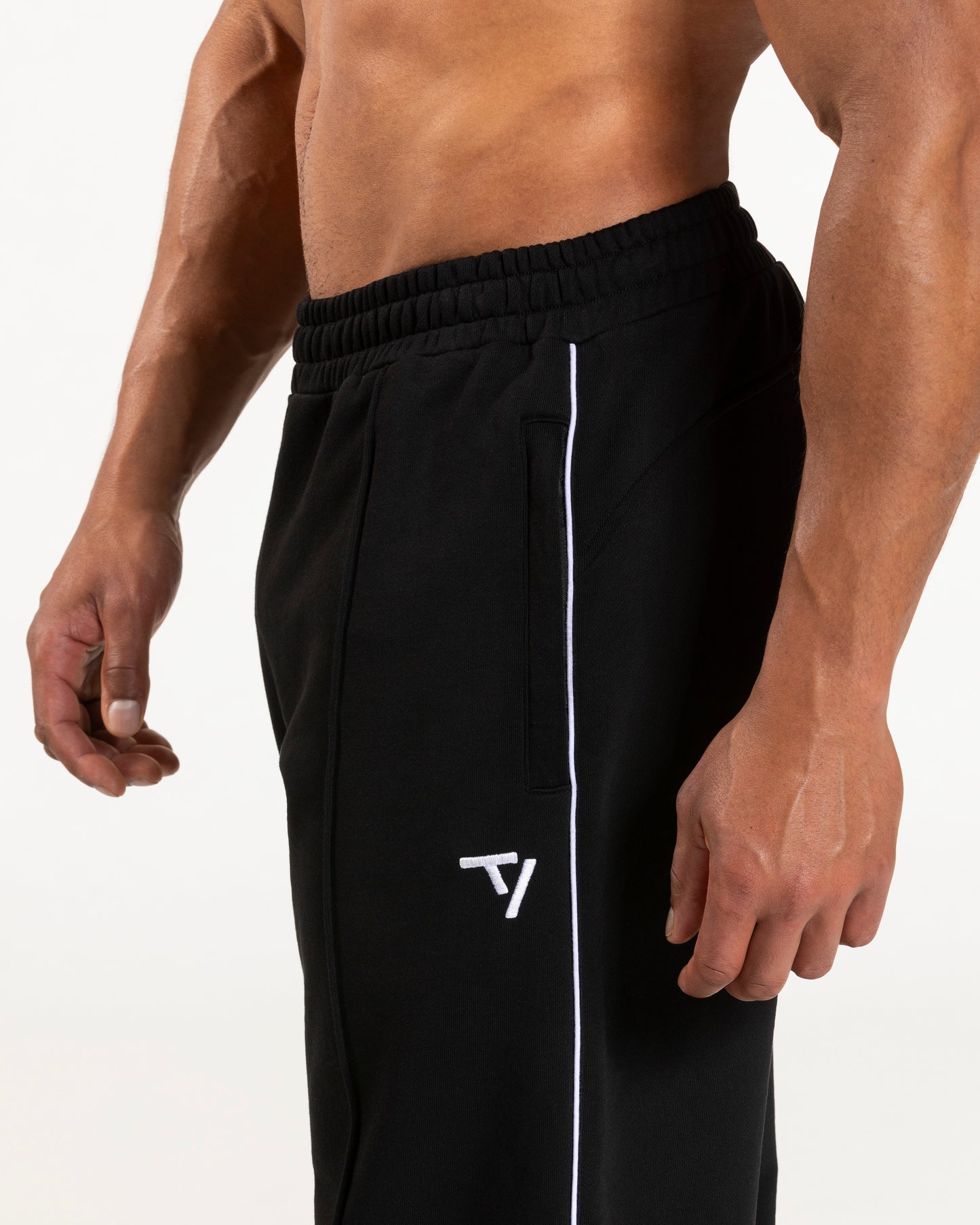 Contrastline Straight Leg Joggers ‘Black – White’