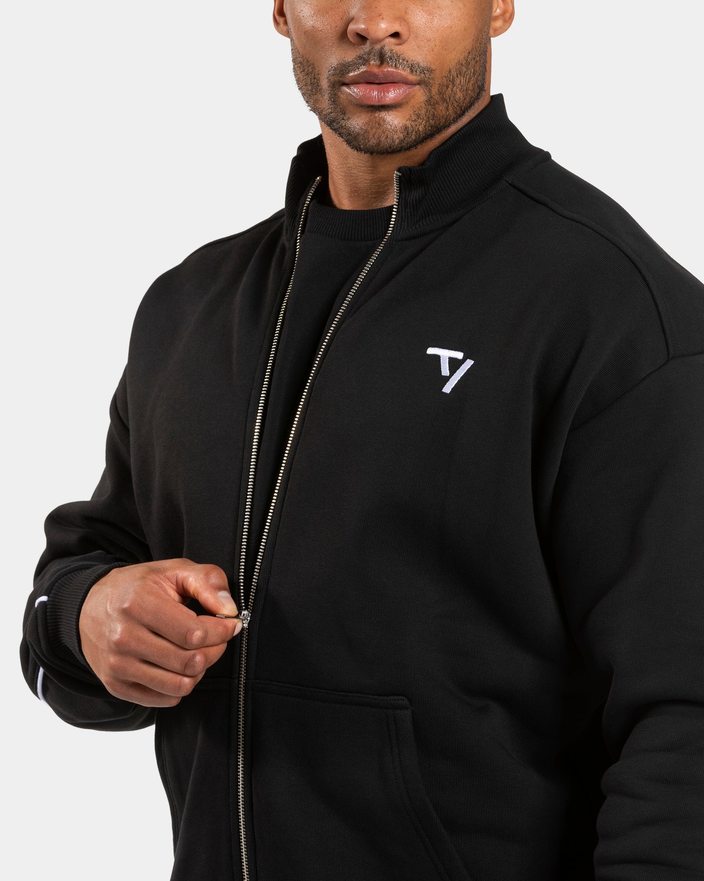 Contrastline Zip Sweater ‘Black – White’