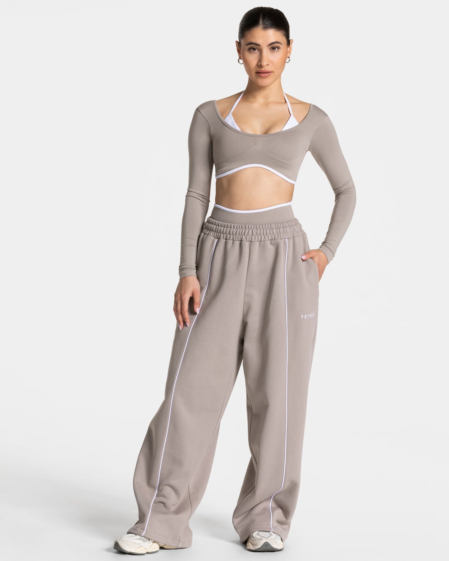 Contrastline Wide Leg Joggers ‘Stone’