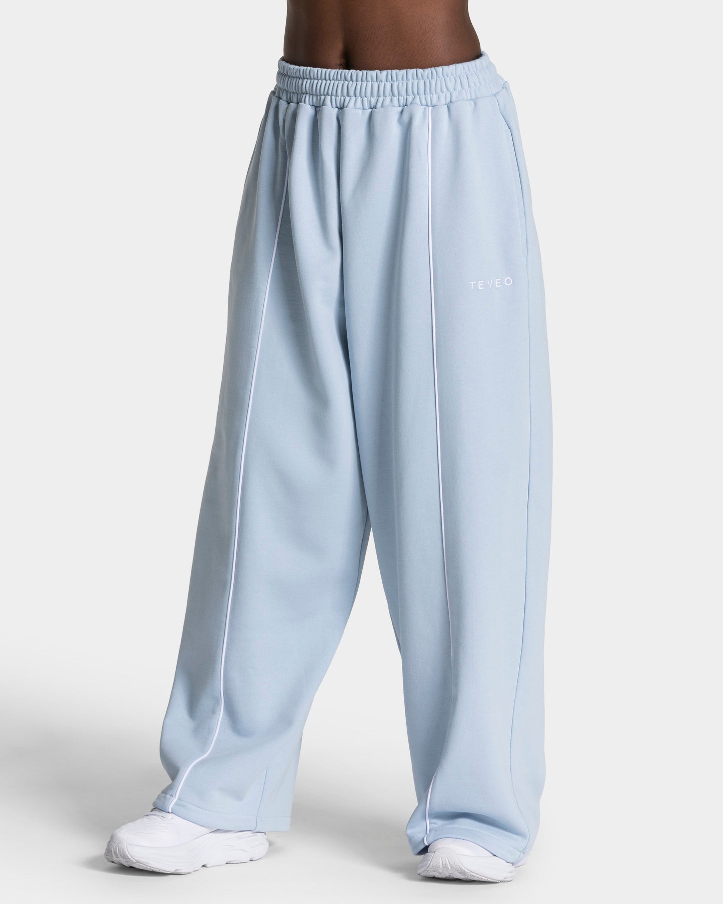 Contrastline Wide Leg Joggers ‘Baby Blue’