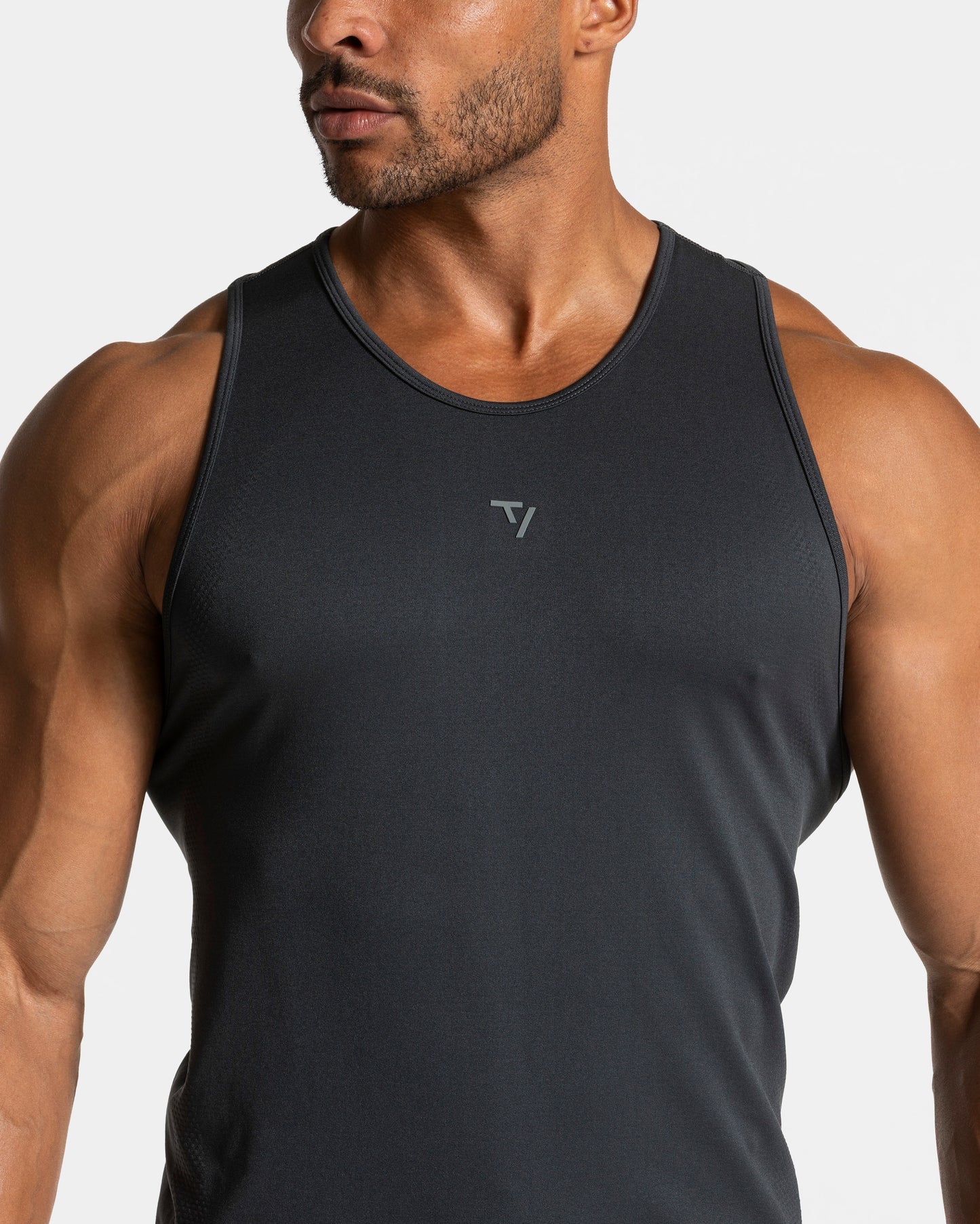 Pace Fitted Tank ‘Gunmetal’